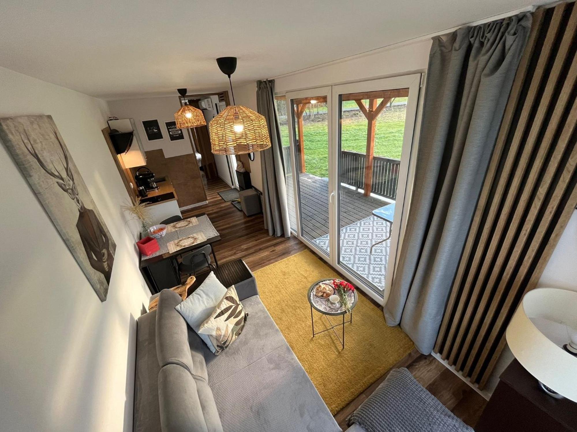 Lazy Deer - Camp Villa Staniszow ภายนอก รูปภาพ